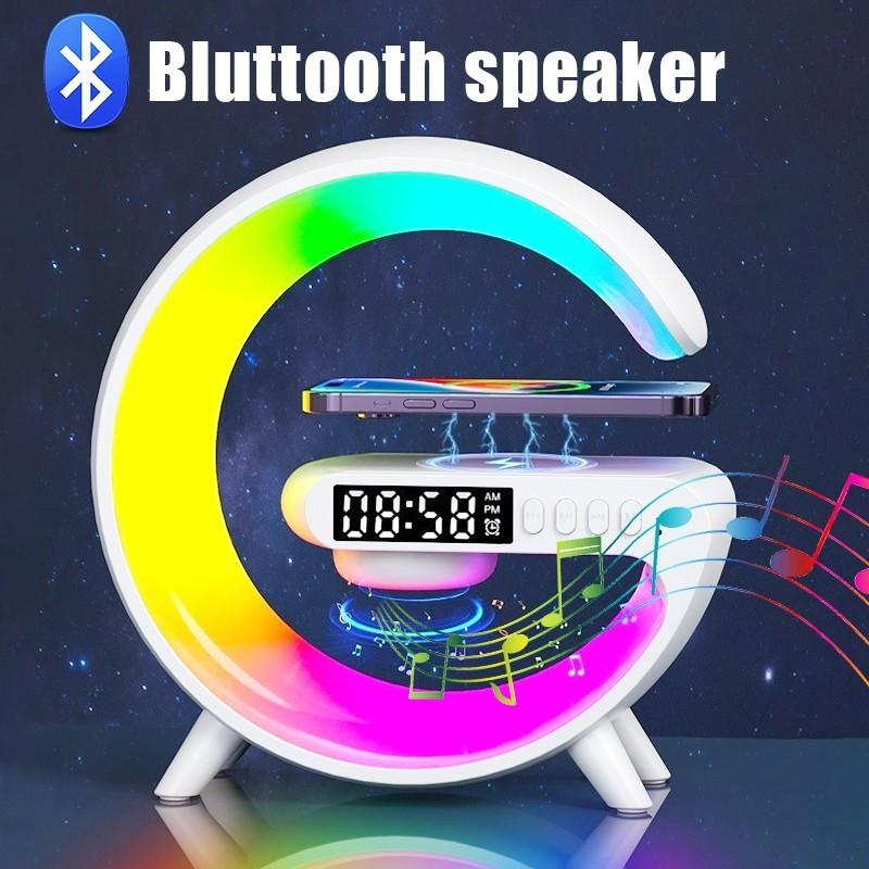 Bluetooth zvučnik + RGB lampa + Alarm sat + Radio + Bežični punjač – 5 u 1 multifunkcionalni uređaj