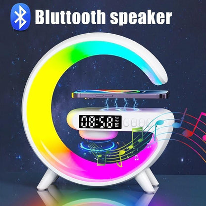 Bluetooth zvučnik + RGB lampa + Alarm sat + Radio + Bežični punjač – 5 u 1 multifunkcionalni uređaj