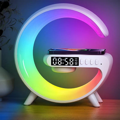 Bluetooth zvučnik + RGB lampa + Alarm sat + Radio + Bežični punjač – 5 u 1 multifunkcionalni uređaj